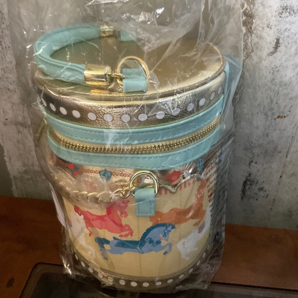 Disney D23 loungefly Crossbody - Picture 1 of 3